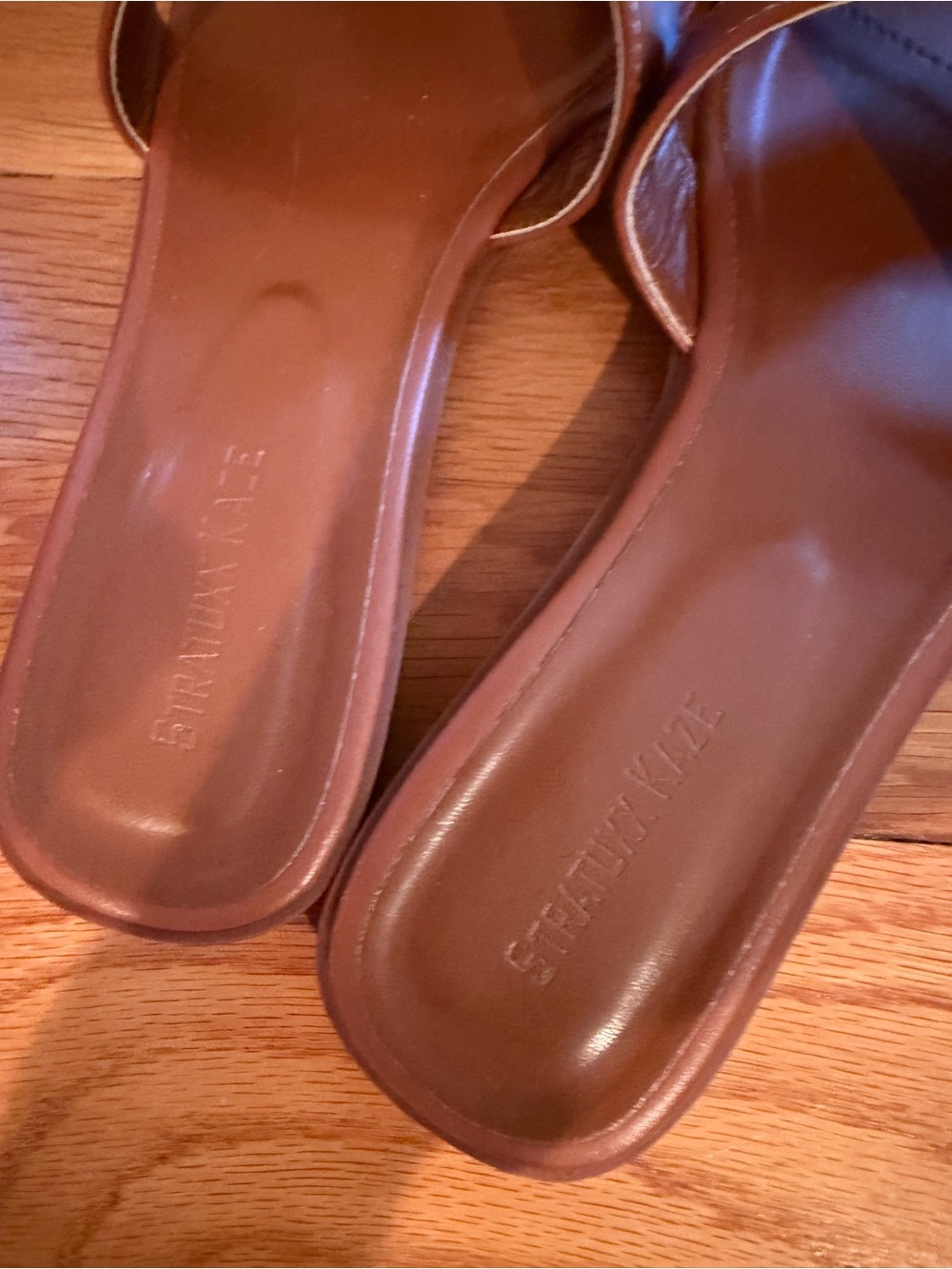 Brown Leather Slide Sandals - size 10 - Picture 2 of 3